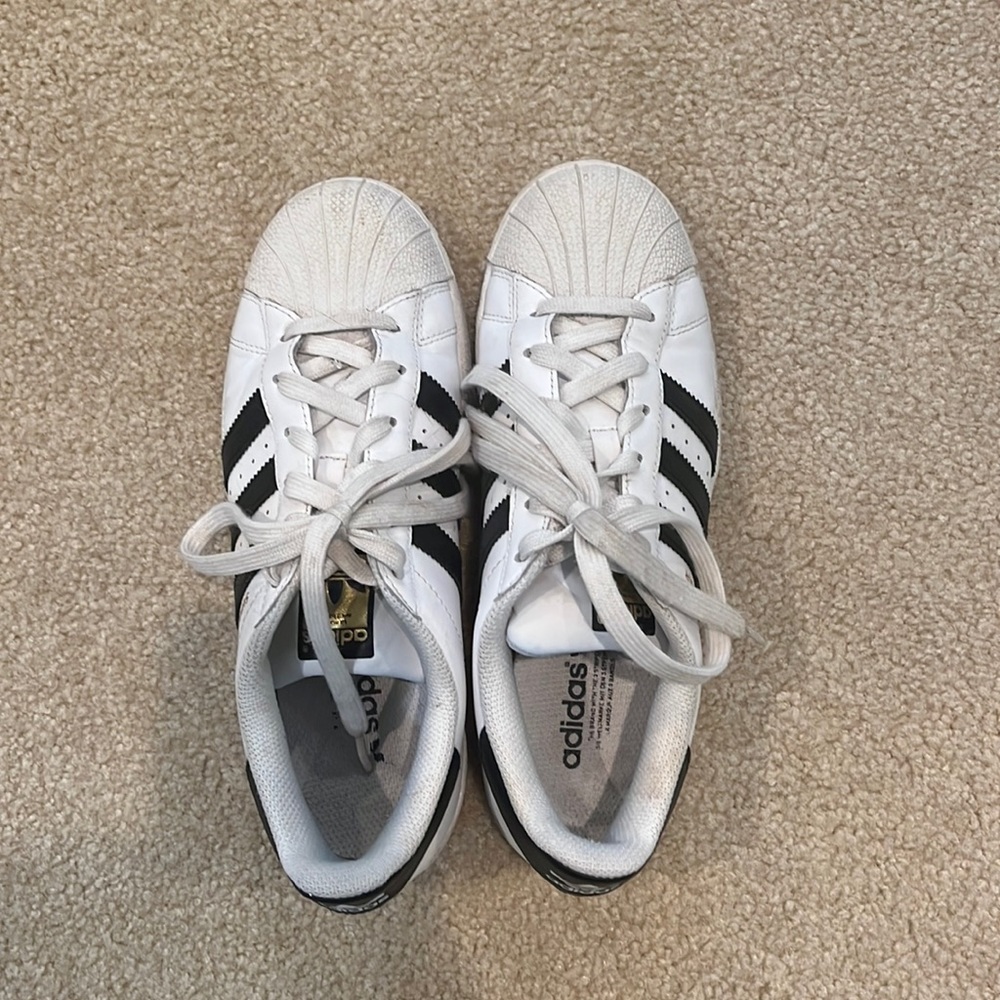 Adidas superstar sneaker